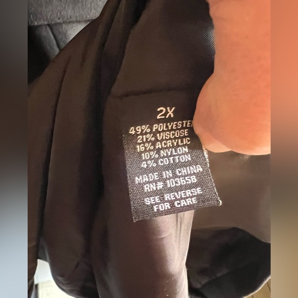 NWT black trench, coat with snaps and tie size 2X great for spring time - Picture 5 of 6